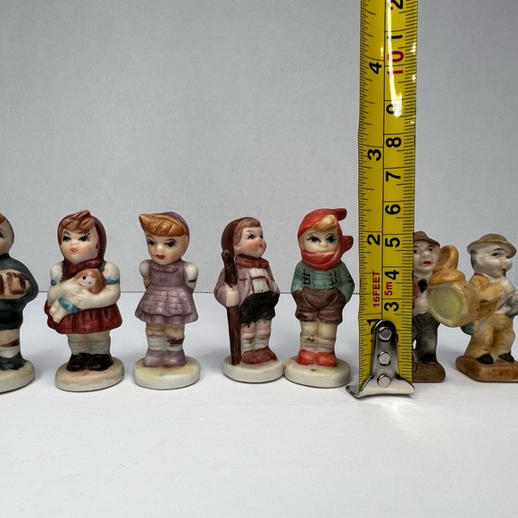 Lot of 7 Porcelain Miniature Figurines Boys Girls Men Display Case, Appx 2.25" - Picture 5 of 6